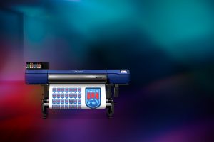 Produktion von Sticker bzw. Etiketten auf der VG4-Serie von Roland DG