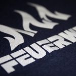Sichtbar auch bei Dunkelheit: So wird Vereins- und Arbeitskleidung zum Blickfang